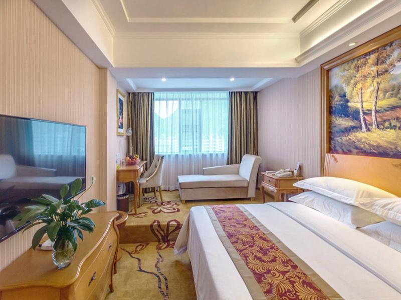 Vienna Hotel Guilin Airport Road Rongshan Экстерьер фото