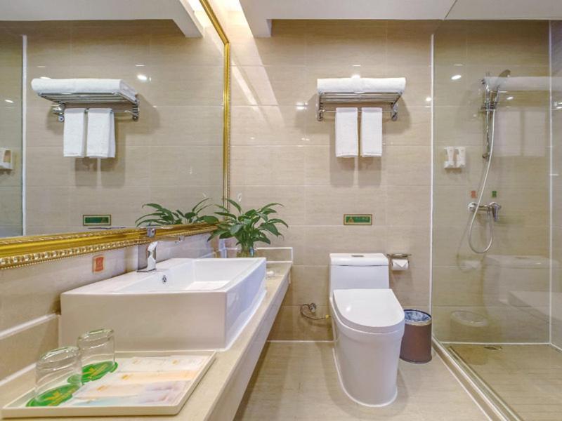 Vienna Hotel Guilin Airport Road Rongshan Экстерьер фото